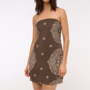 The A&F Scarlett Strapless Skort